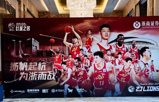 ESPN记者:湖人队内部人士暗示詹姆斯父子可能一起转投新球队