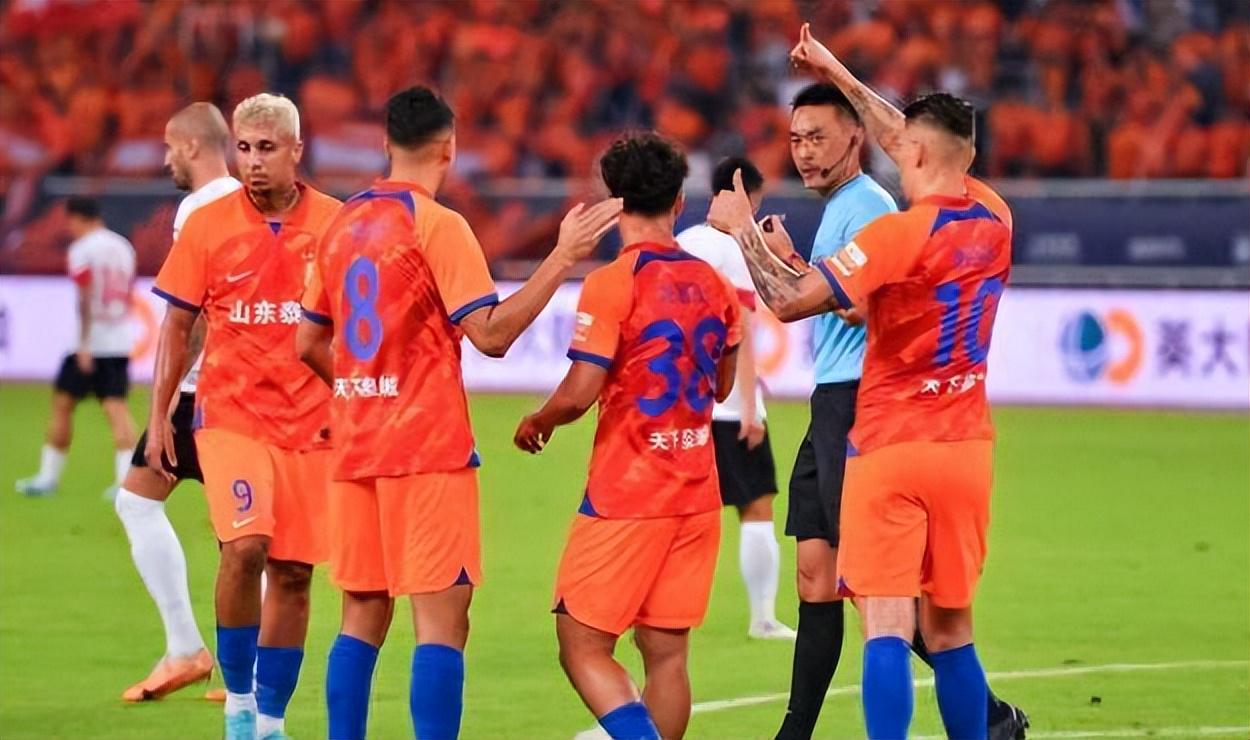 克罗地亚媒体开炮:我们被抢劫!FIFA保送葡萄牙 C罗靠施舍获最佳