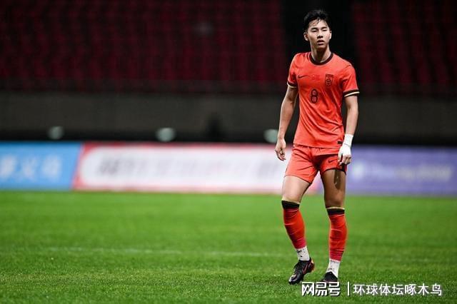 记者:间歇期前遭遇伤病的海牛外援斯特兰德贝里已恢复训练